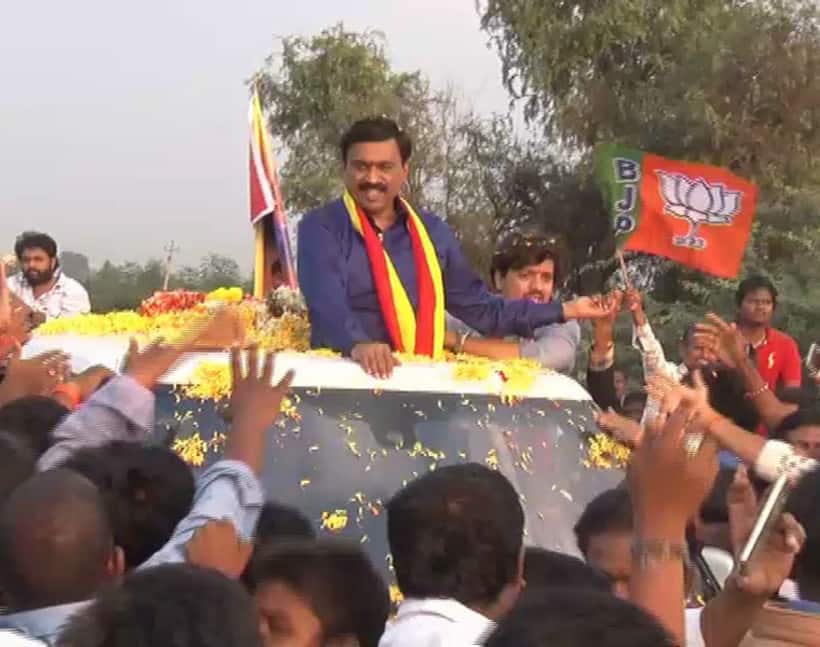 Reddy breaks all rules, to make grand entry back to Ballari