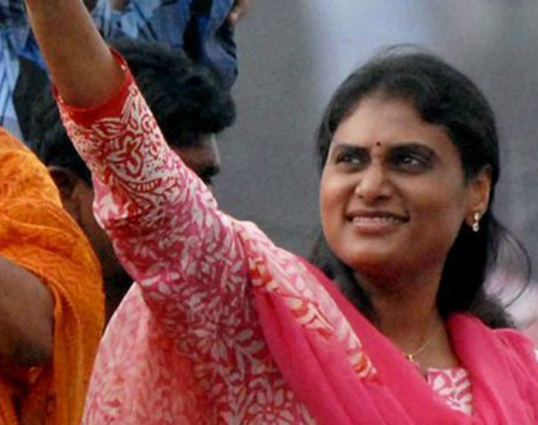 YS Sharmila uses Telangana card to float the party