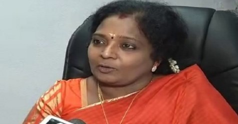 Telangana Governor Tamilisai Soundararajan offers Silk Clothes to komuravelli temple