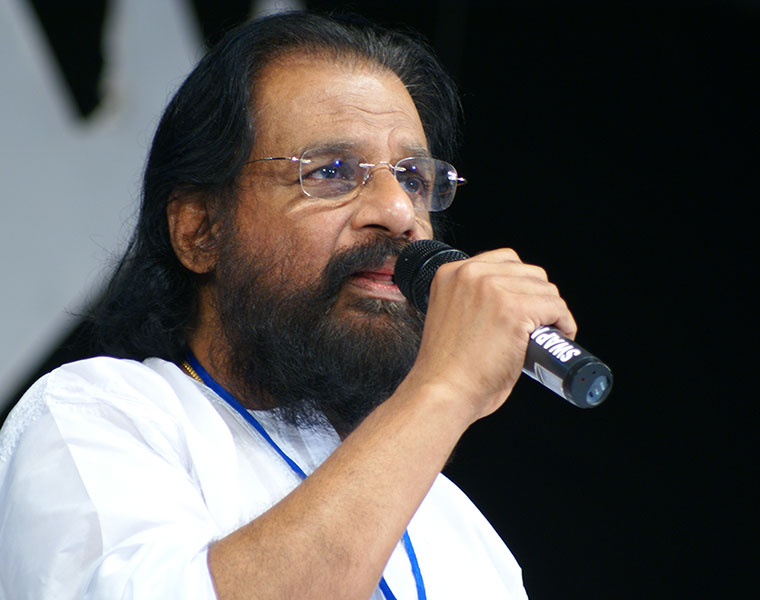 Singer Yesudas Gets Permission to enter Ananth Padmanabha Temple