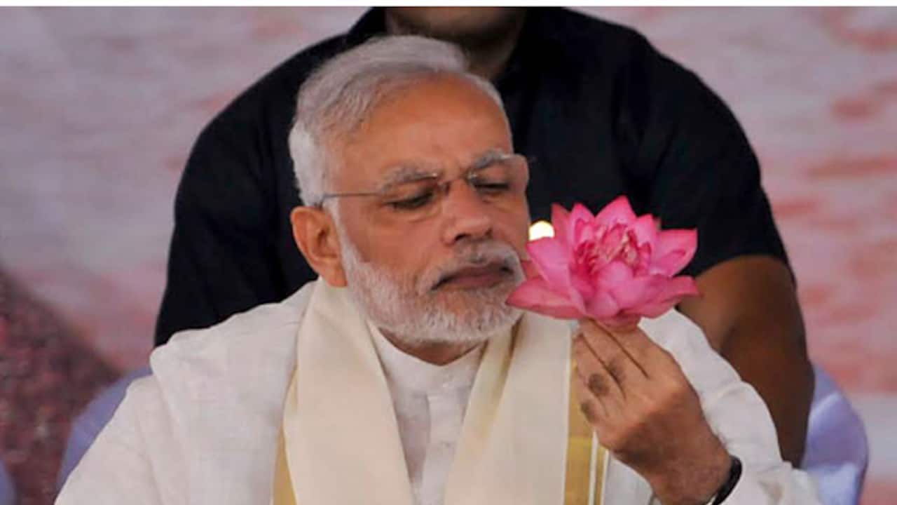 Why doesn't Modi say 'Allah u Akbar'? asks Azam Khan