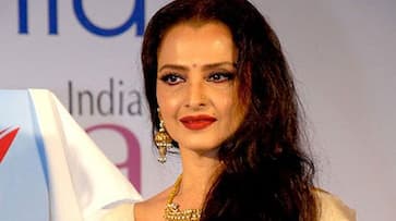 REKHA BIRTHDAY SPECIAL: KNOW PERSONAL THINGS OF HER LIFE