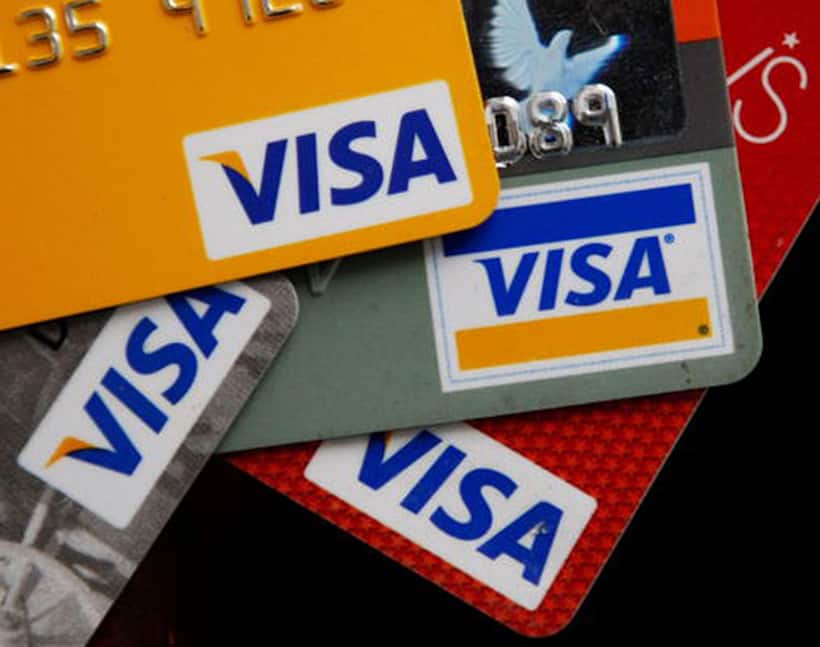 10 ways to stay safe while using credit and debit cards