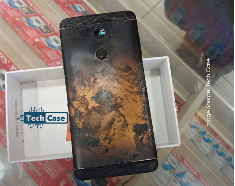 Redmi Note 4 explodes at a Bengaluru local mobile store