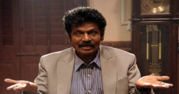 <p>தமிழ் சினிமாவின் கலக்கல் காமெடி நடிகர்களில் ஒருவர் கவுண்டமணி. இவருக்கு திடீரென உடல்நலக் குறைவு ஏற்பட்டதாக வதந்தி பரவியதால் திரையுலகினர் மத்தியிலும், ரசிகர்கள் மத்தியிலும் பெரும் பரபரப்பு ஏற்பட்டது. இதனை அடுத்து அவரது தரப்பில் இருந்து விளக்கம் அளிக்கப்பட்டது.<br />
&nbsp;</p>
