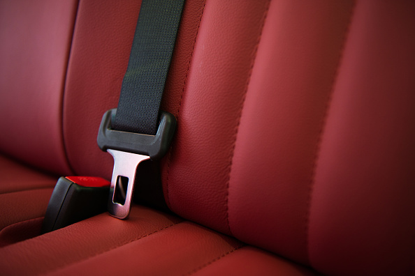 Government to make three point seat belts for middle seats mandatory in cars