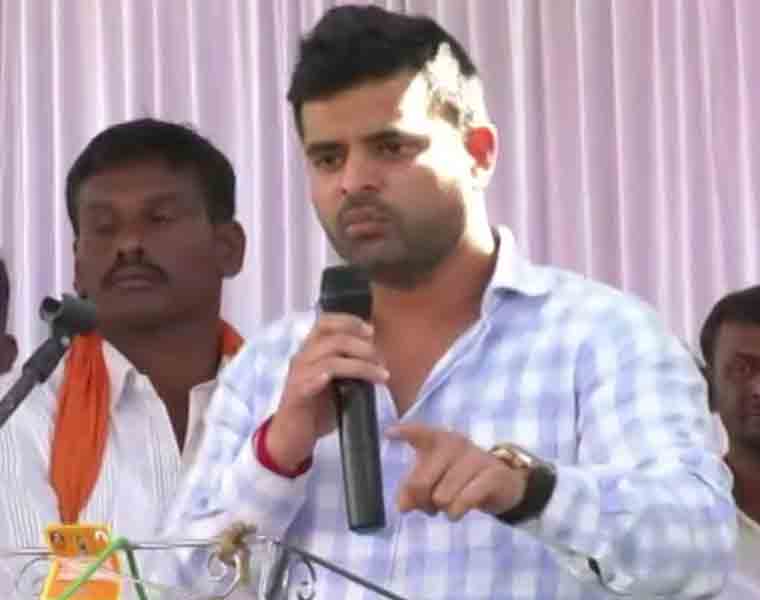 Hassan Newly Elected MP Prajwal Revanna Decides To give Resignation