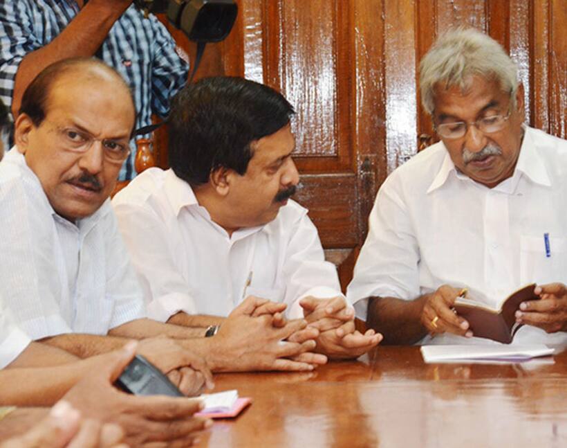 Pressure on Oommen Chandy to continue as UDF chairman