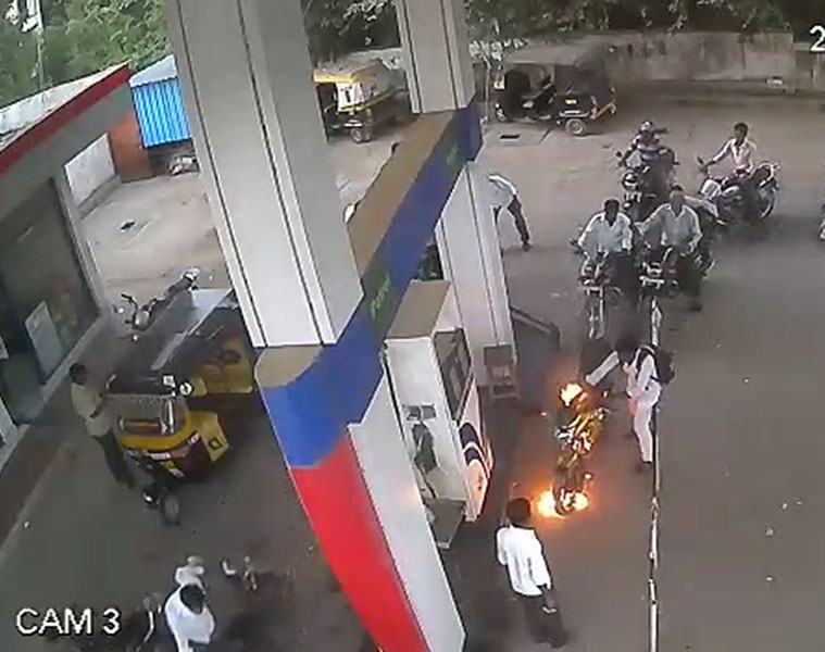 Bike catches fire takes petrol bunk with it