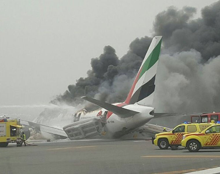 Report reconstructs Emirates crash