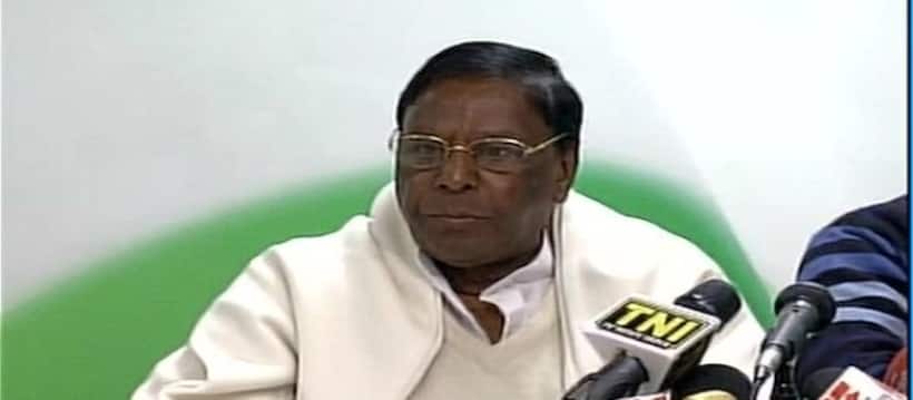 Puducherry chief minister, Kiran Bedi argue over Pongal gift hamper scheme