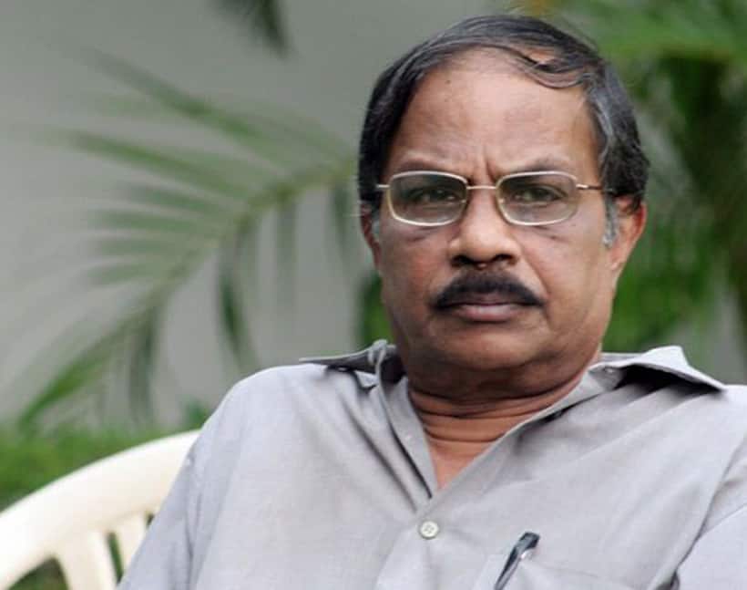 BJP trains guns at Gyanpeeth winner for questioning demonetization