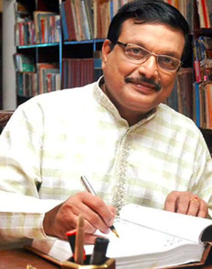 చిరంజీవి బయోగ్రఫీ గురించి నేనే అడిగా.. మా మధ్య గొడవలు అలాంటివే, యండమూరి కామెంట్స్ 