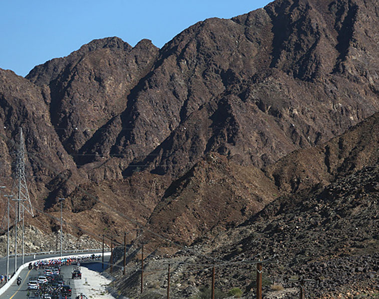 Dubai to build artificial mountains to induce rain