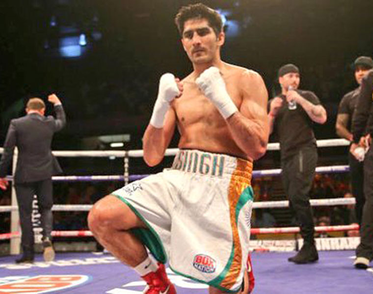 Vijender Singh is scared of me Says British boxer Amir Khan