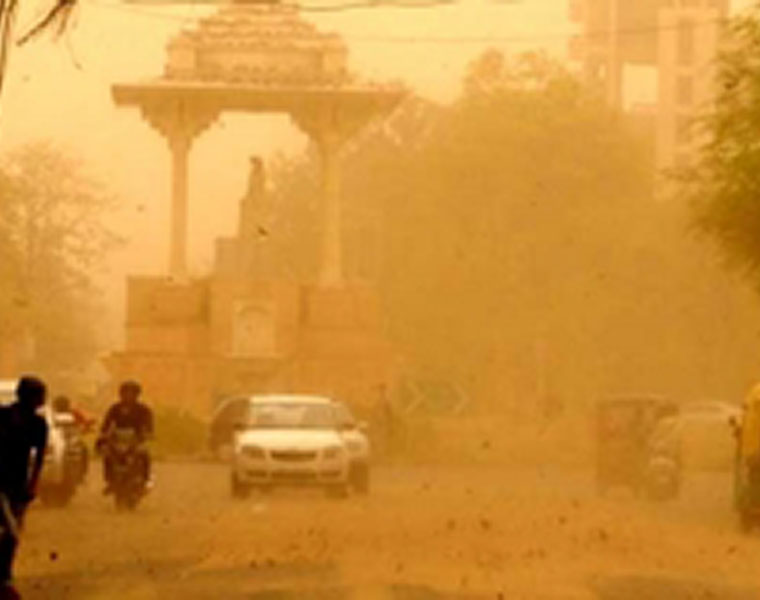 Heavy Dust in Hagaribommanahalli Town in Ballari District