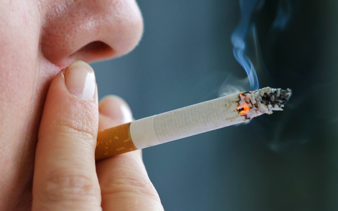 Second hand smoke behind thousands of still births: study