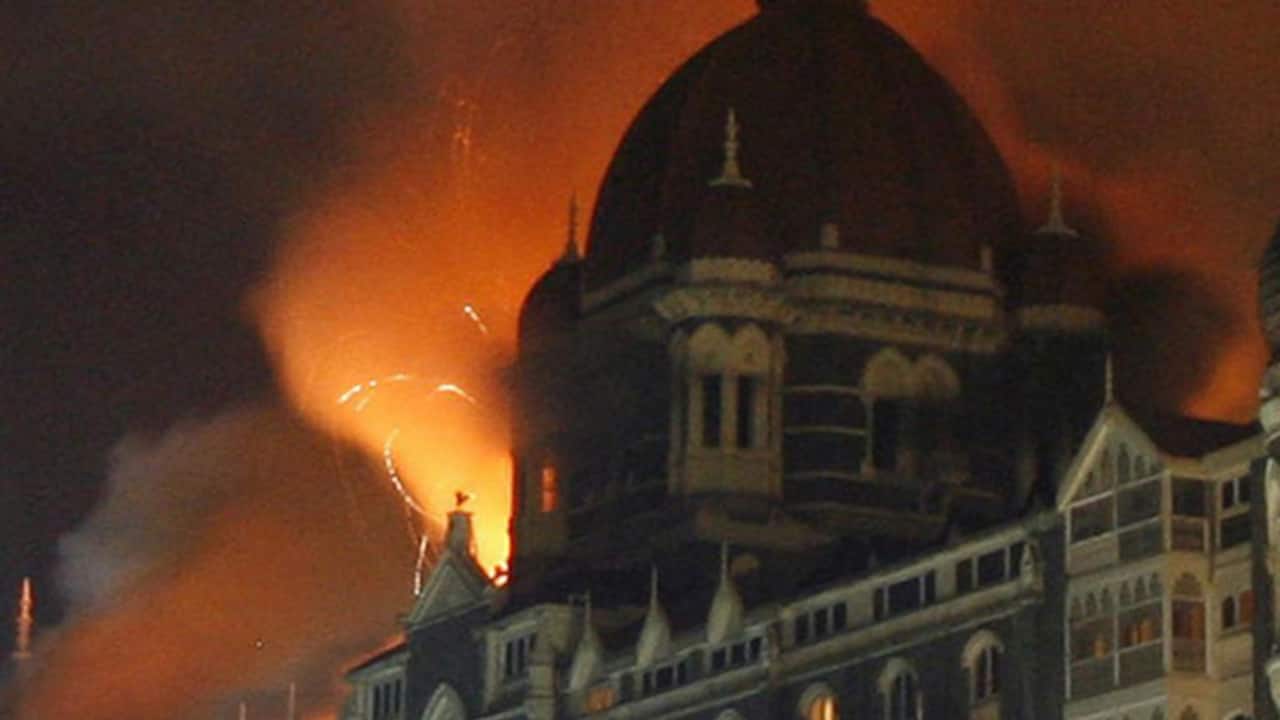 मुंबई हमले में पाकिस्तानी हाथ वाले बयान  पर नवाज शरीफ को लाहौर हाईकोर्ट का समन