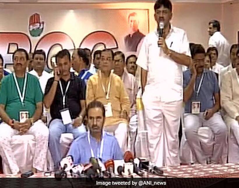 DK Shivakumar plays perfect host, bids warm farewell to Gujarat MLAs