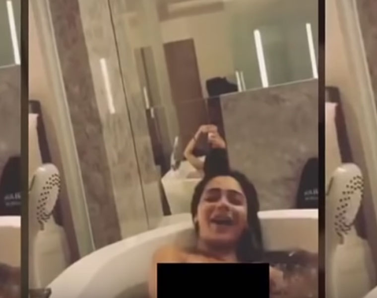 Actress Sara Khan bath Tub Viral Video