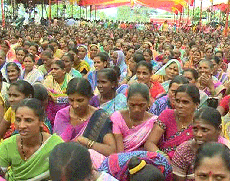 Construction Workers Protest Outside Suvarna Soudha