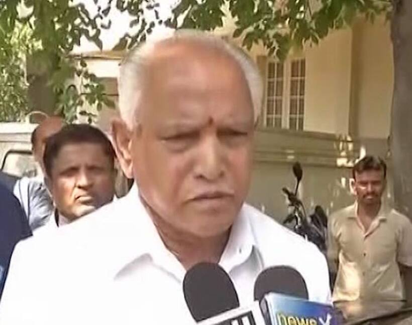 Yeddyurappa becomes teary eyed in CBI court
