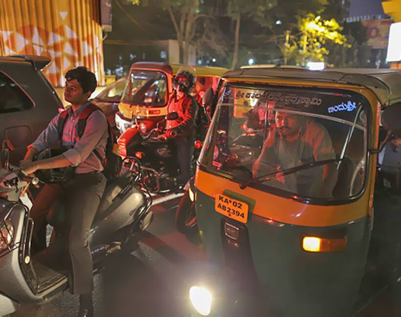 Good news Bengalureans: City to get smart signals to beat the traffic woes