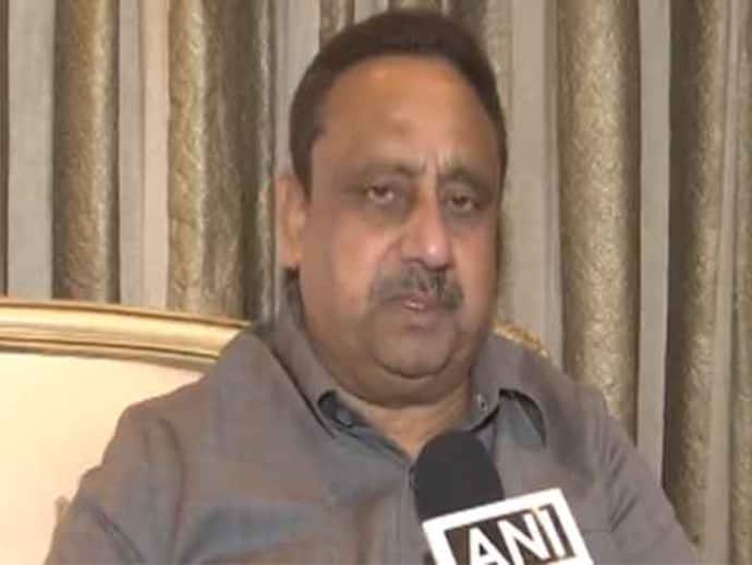 BJP MP Praveen Khandelwal slams AAP, accuses party of neglecting Delhi’s healthcare needs