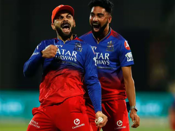 Virat Kohli and Mohammed Siraj in RCB colours. (Photo- IPL)