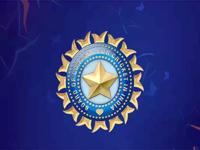 BCCI set to announce 2025-26 central contracts; promotions for Kuldeep and Axar likely