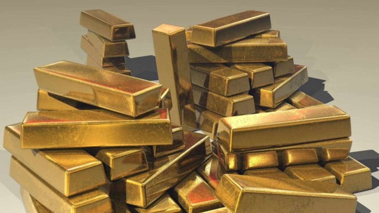 RBI's gold reserves hit Rs 6.8 lakh crore, triple in a year on price rally, new buys