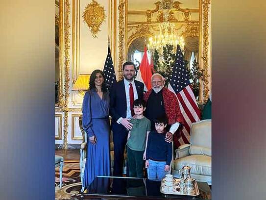 JD Vance Visits India with Telugu Wife Usha Chilukuri Andhra Roots Go Viral in telugu tbr