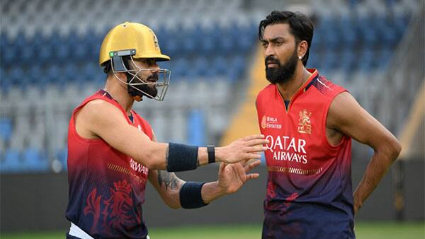 Virat Kohli and Krunal Pandya (Photo: RCB)