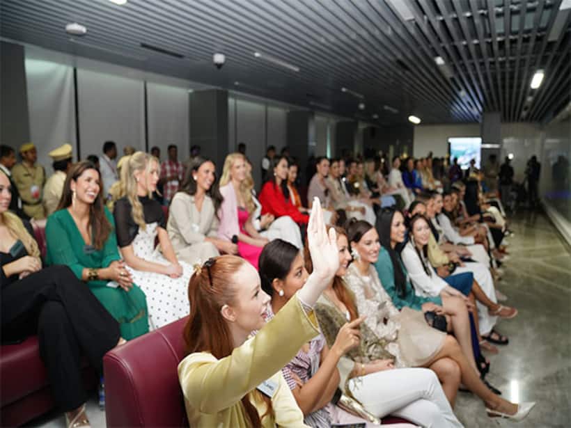 Miss World 2025: పోలీస్ కమాండ్ కంట్రోల్ సెంటర్ ని సందర్శించిన మిస్ వరల్డ్ అందగత్తెలు 