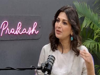 'We weren't best of friends...;Sonali Bendre on working with Salman Khan in 'Hum Saath-Saath Hain'