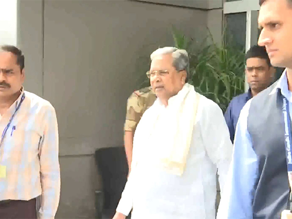 Karnataka CM Siddaramaiah and DCM DK Shivakumar arrive in Delhi (Photo/ANI) Karnataka CM Siddaramaiah and DCM DK Shivakumar arrive in Delhi (Photo/ANI)
