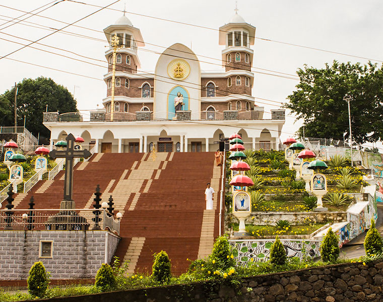 catholic father viral fb post on degradation in kerala catholic church