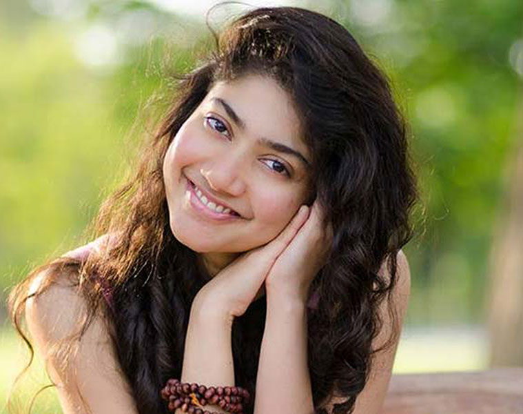 Premam's Sai Pallavi confirmed For Varun Tej's next