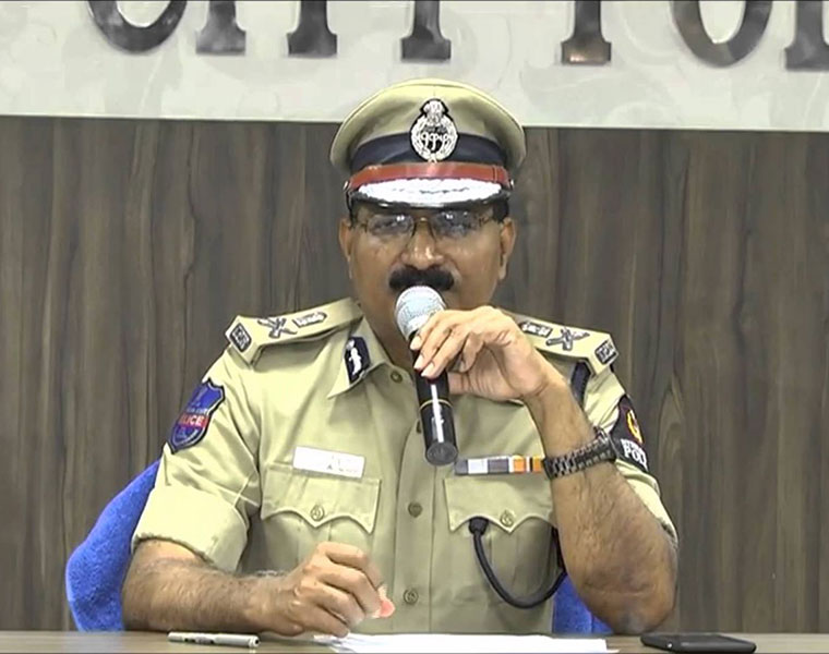 we will review lock down passes says telangana dgp mahender reddy