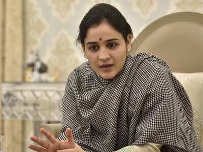 मुलायम के समधी के बाद अब बहू ने दिया सपा-बसपा गठबंधन के खिलाफ बयान