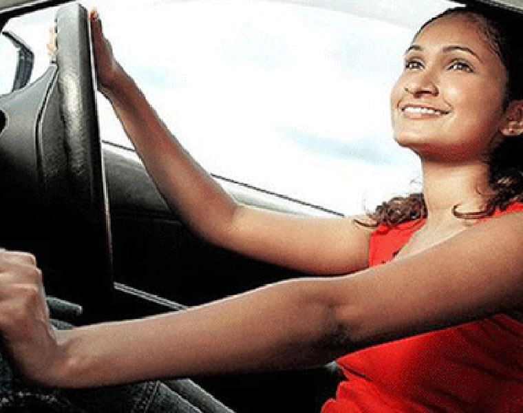 Five important things to keep in you car in long drive 