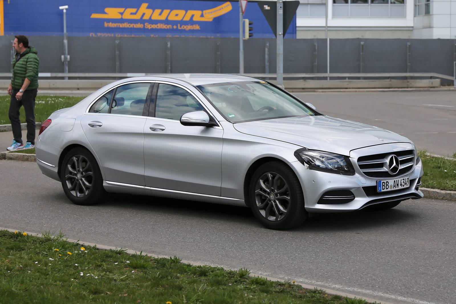 Fire risk in Mercedes benz recall not possible any soon