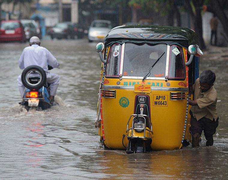 Heavy rain at Andra and telangana