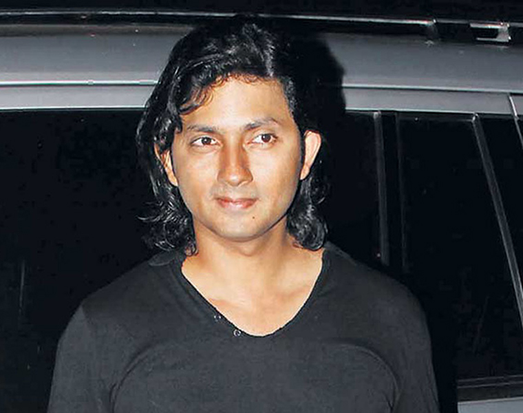 Shirish Kunder Call Yogi Adityanath a Goon on Twitter