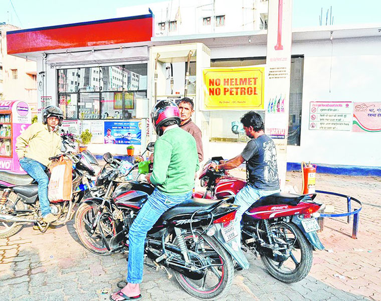 Bunks wont sell  fuel to Without helmet riders from june 1