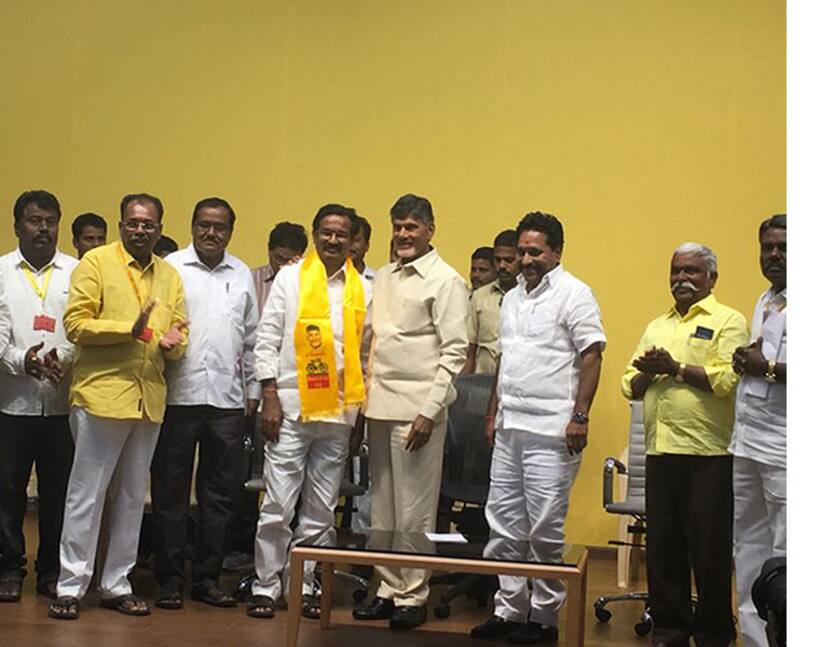 టిడిపిలో చేరిన జడ్పీ మాజీ ఛైర్మన్