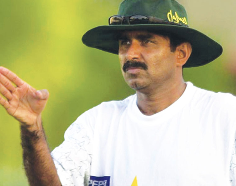 Javed Miandad  Direct Threat to India Says Will Clean India With Nuclear Bombs