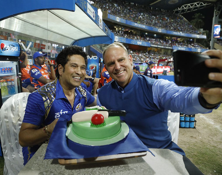 Watch Wankhede Stadium singing Happy Birthday for Sachin Tendulkar