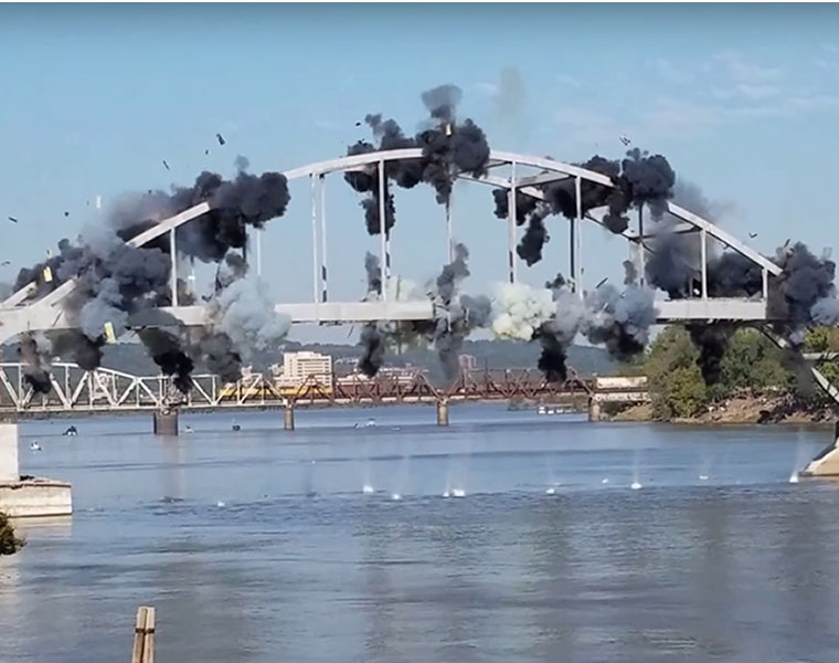 Arkansas Bridge Withstands Demolition Blast