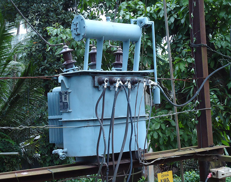 quarrel with wife  Man climbs on transformer, chews electric wires  KRJ